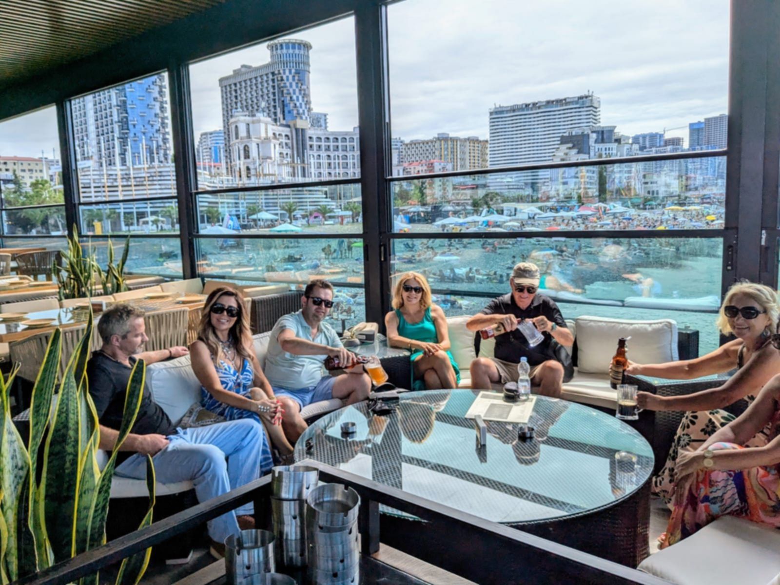 widoki na batumi z nadmowskiej restauracji