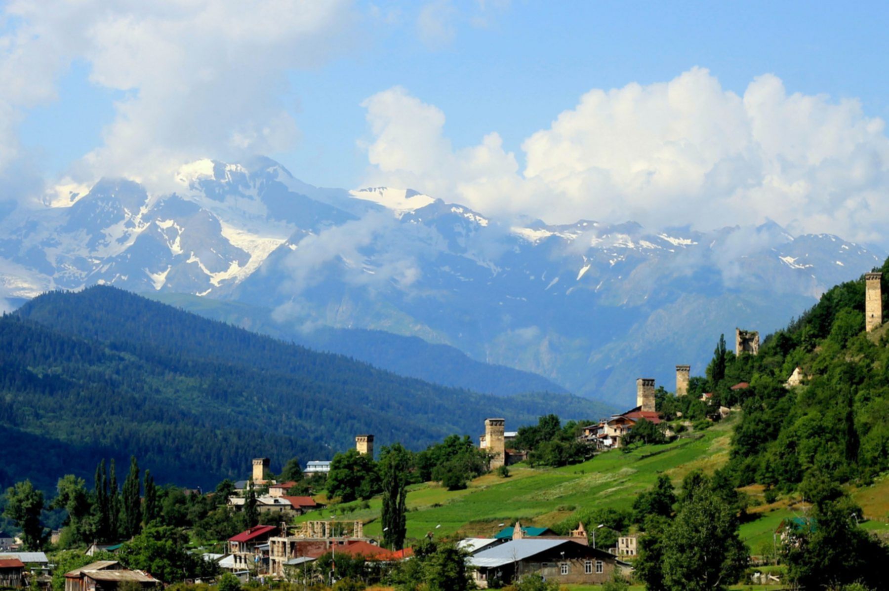 niesamowite widoki regionu swanetia