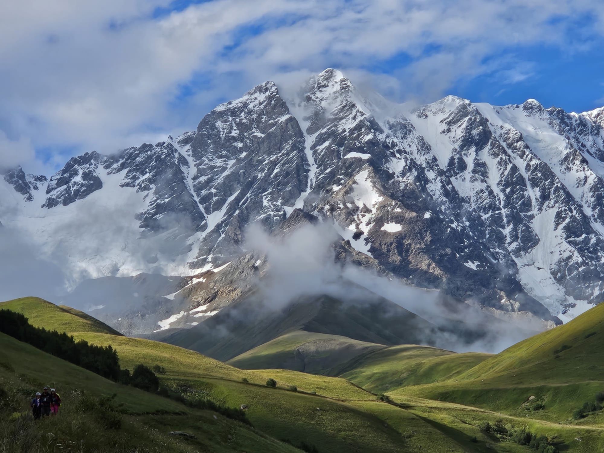 Szchara, view from Ushguli
