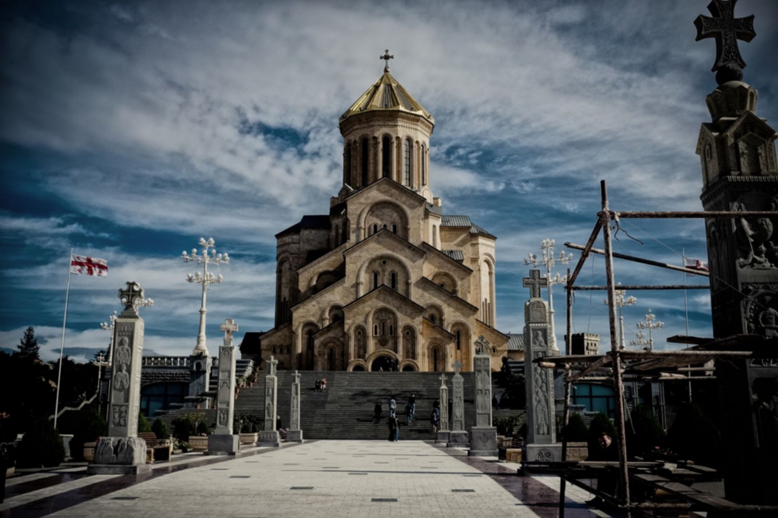 Tsminda Sameba, Tbilisi