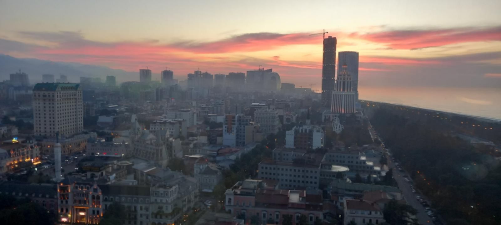 Batumi widok na miasto o zachodzie słońca Gruzja panorama