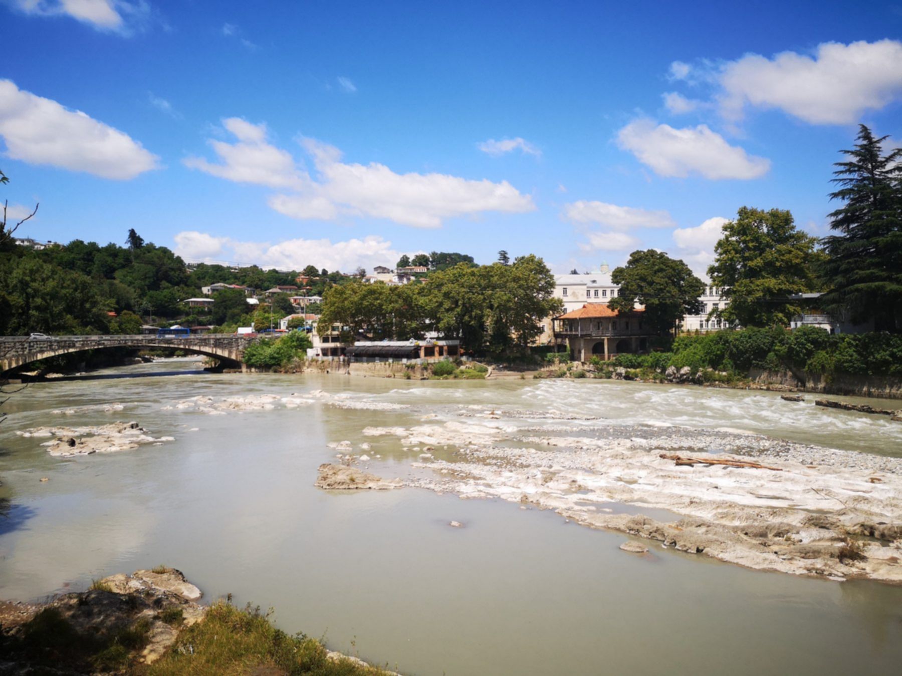 rzeka Rioni w Kutaisi