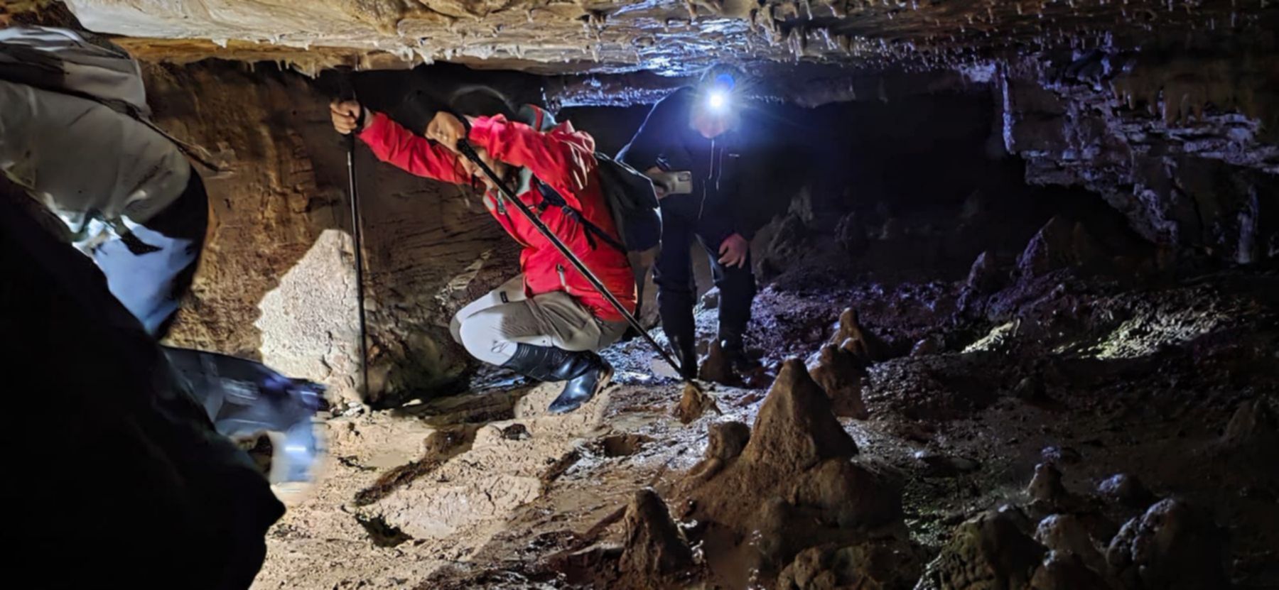 jaskinia w raczy wąskie przejście