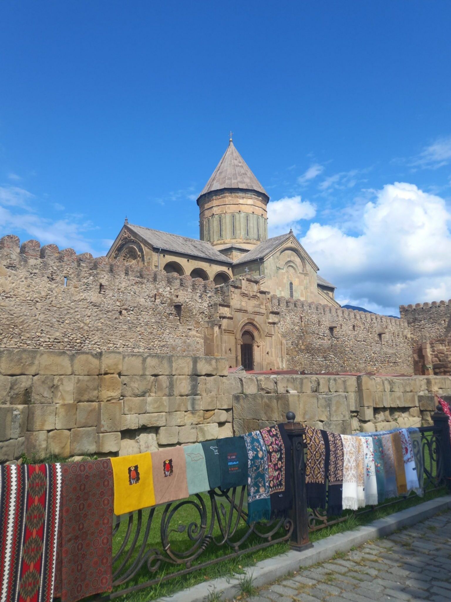 katedra sveti choveli w dawnej stolicy Gruzji