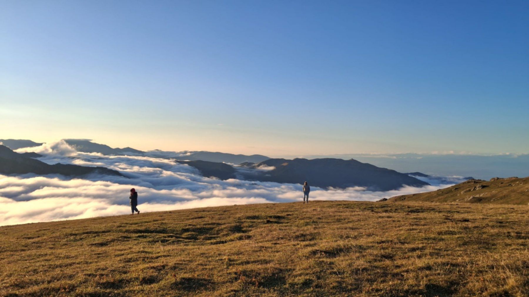 przełęcz zekari - ponad chmurami