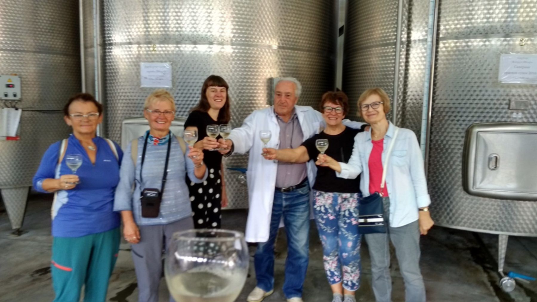 degustacja win w wytwórni w miejscowości keda