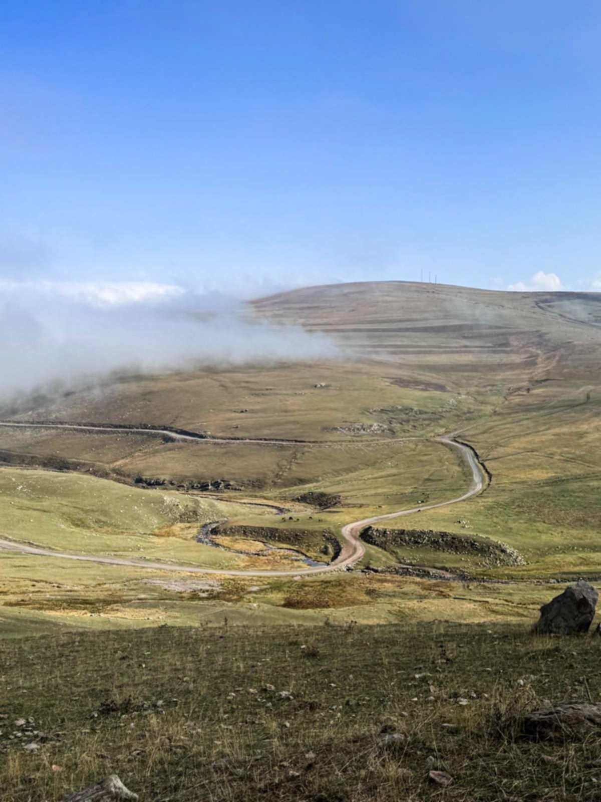 Przełęcz Zekari w Małym Kaukazie – jeden z kluczowych punktów wycieczki „Przez przełęcz na lotnisko”