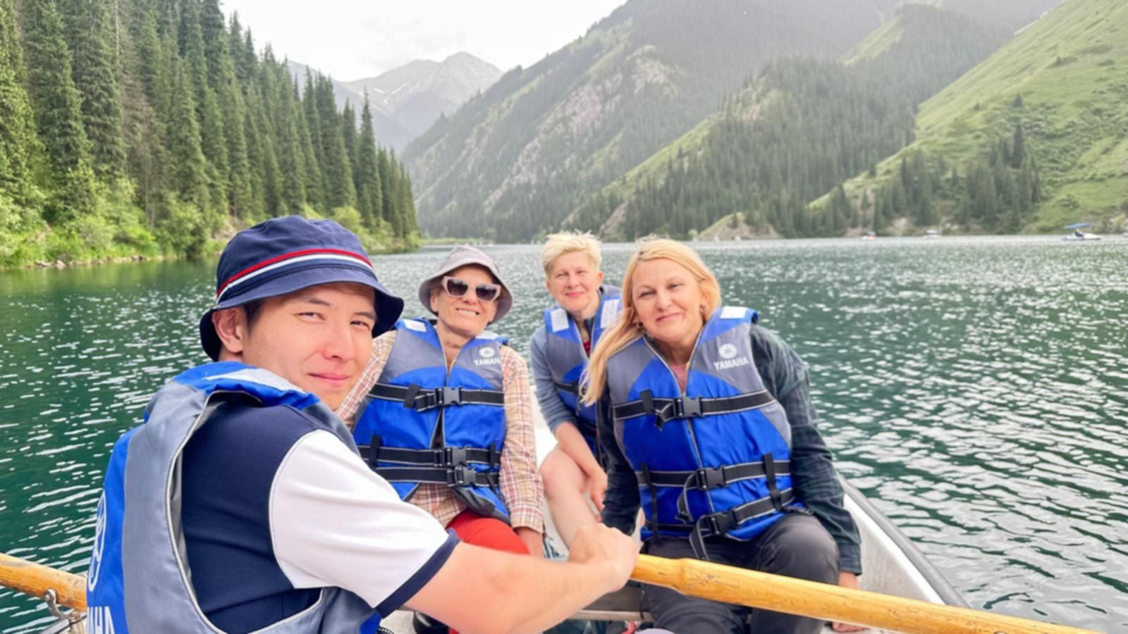 jezioro Kolsai w południowym Kazachstanie
